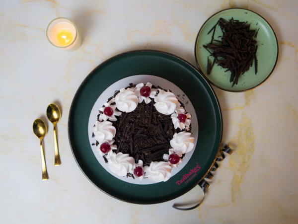 Classic Black Forest Cake [1kg]